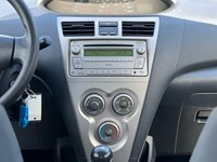 2010 Toyota Yaris 4dr Sdn Man