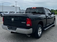 2015 RAM 1500 4WD Quad Cab 140.5" ST