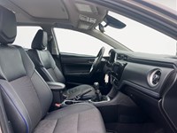 2019 Toyota Corolla SE Manual