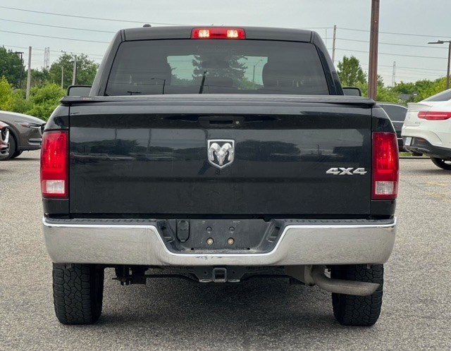 2015 RAM 1500 4WD Quad Cab 140.5" ST