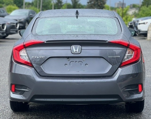 2018 Honda Civic Touring CVT