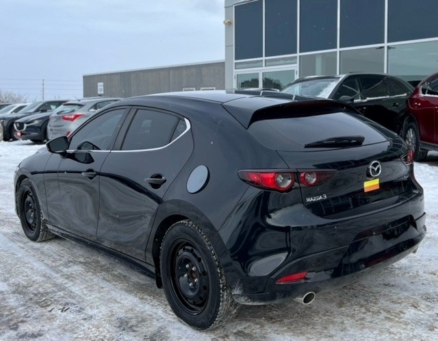 2019  Mazda3 Sport GS Auto FWD / 2 sets of tires