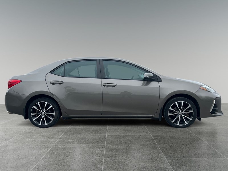 2019 Toyota Corolla SE Manual